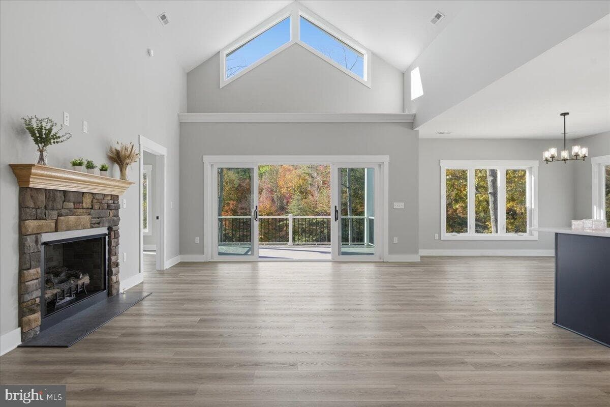 172 Lakewatch Circle photo 15
