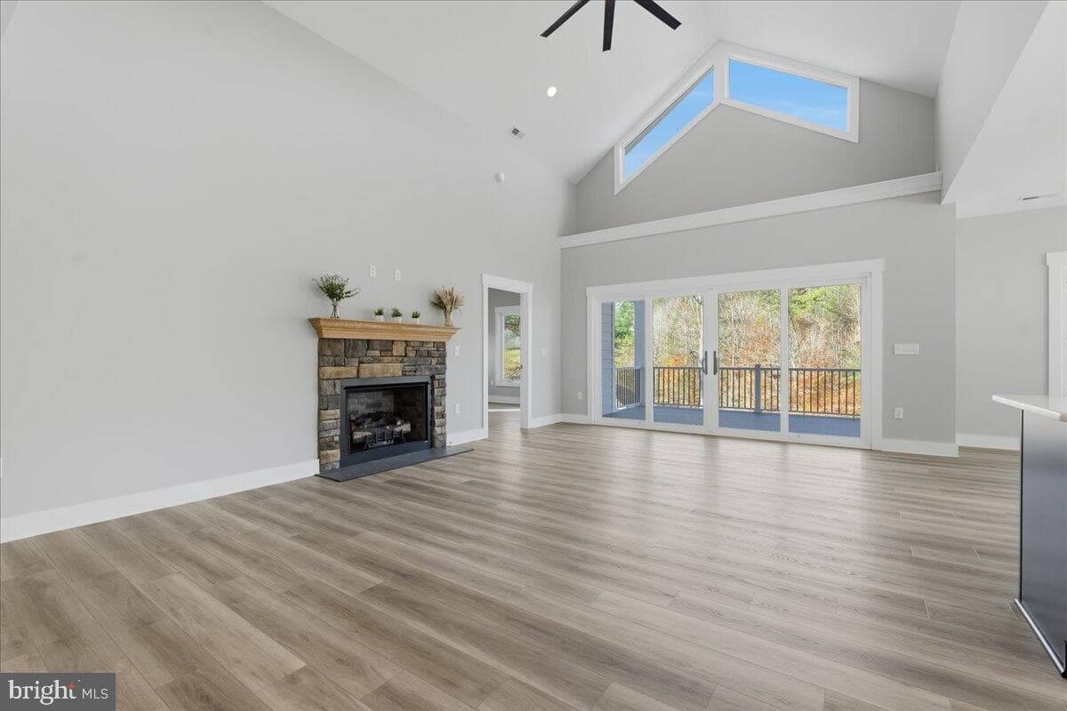 172 Lakewatch Circle photo 18