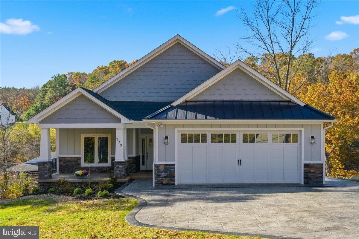 172 Lakewatch Circle photo 5