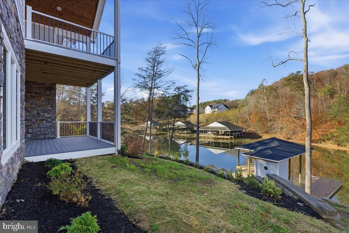172 Lakewatch Circle photo 88