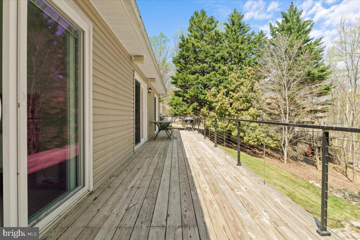 290 Dodee Lane photo 16