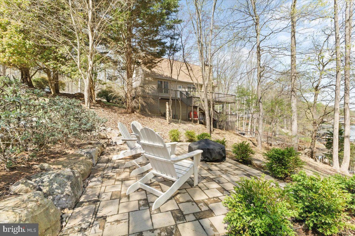 290 Dodee Lane photo 44