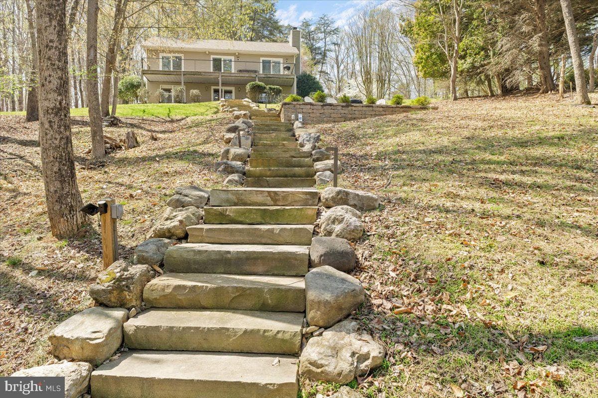 290 Dodee Lane photo 45