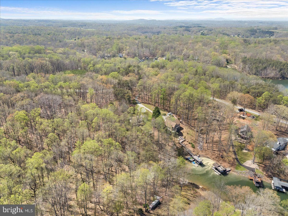 290 Dodee Lane photo 54