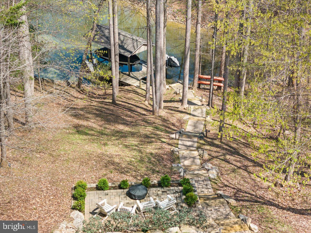 290 Dodee Lane photo 59