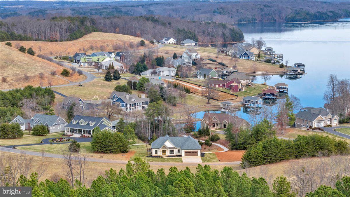 639 Compass Cove Circle photo 116