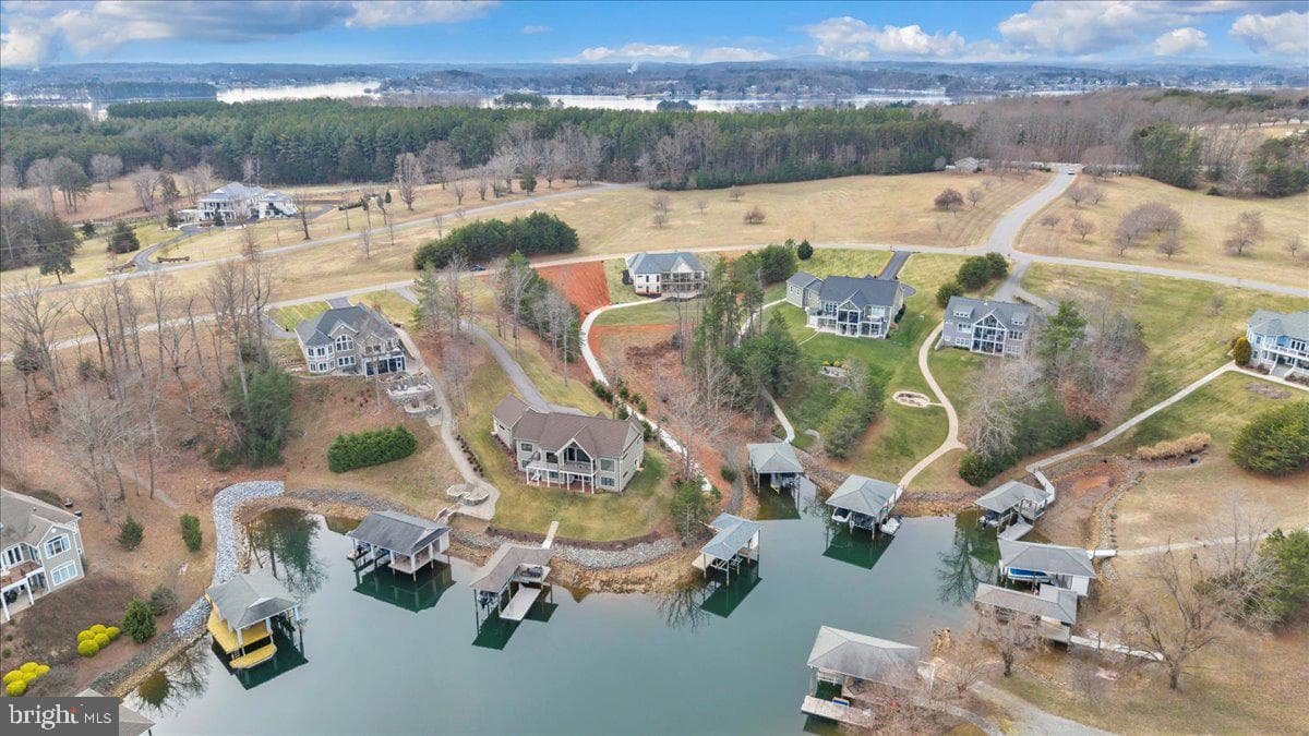 639 Compass Cove Circle photo 118