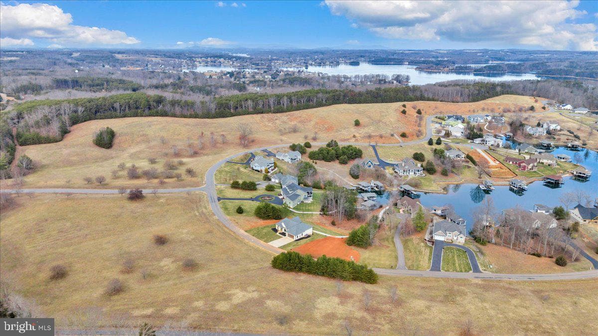 639 Compass Cove Circle photo 126