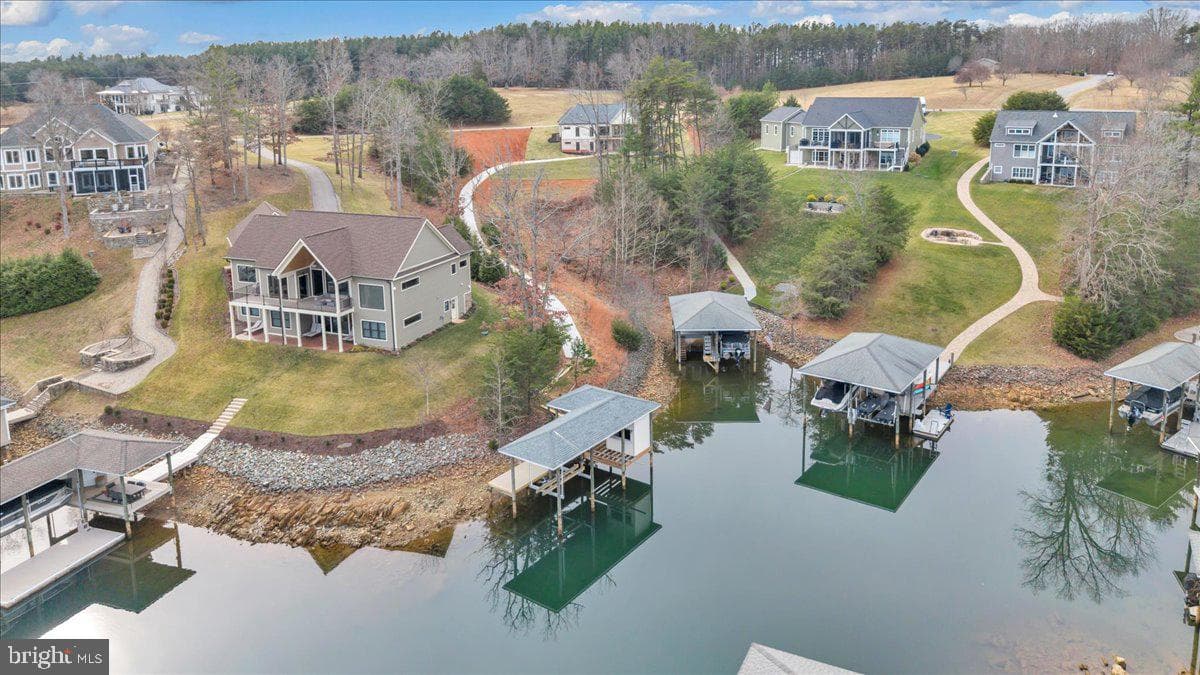 639 Compass Cove Circle photo 139
