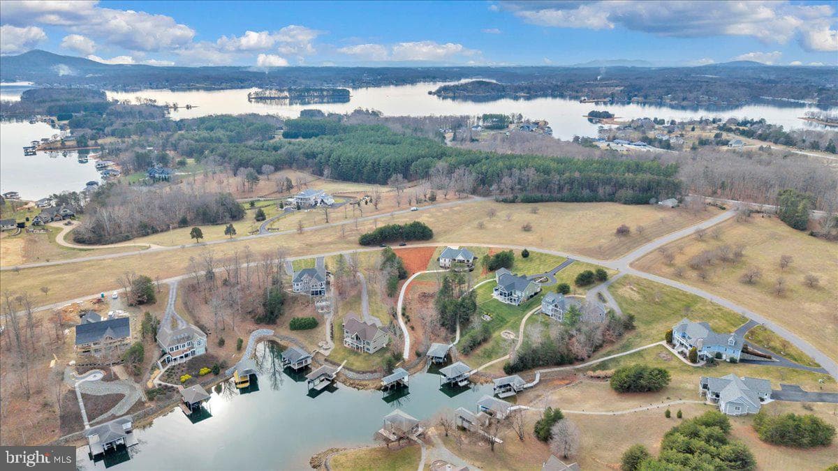 639 Compass Cove Circle photo 75