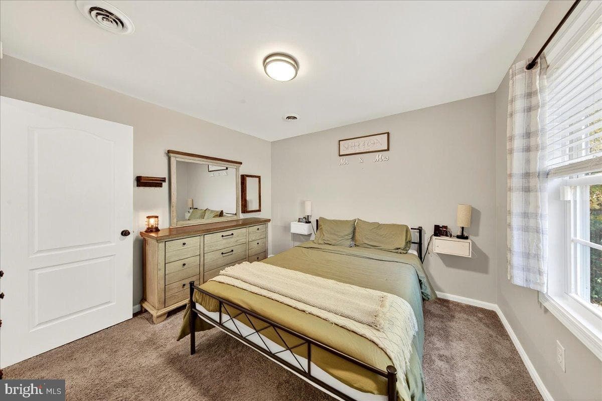 565 Venable Road photo 42