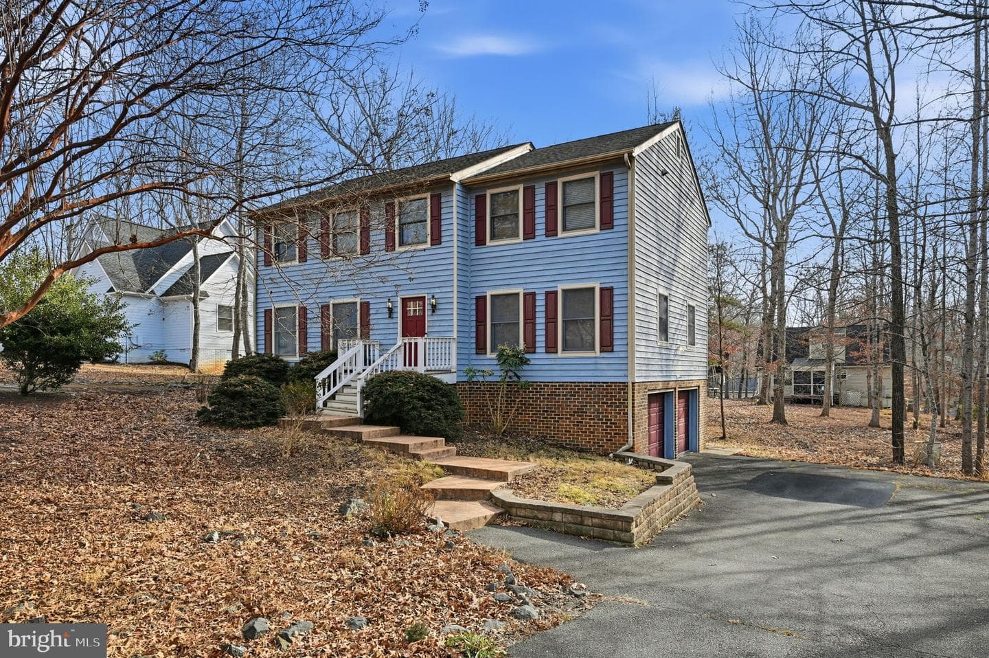 25 Woodlawn Drive