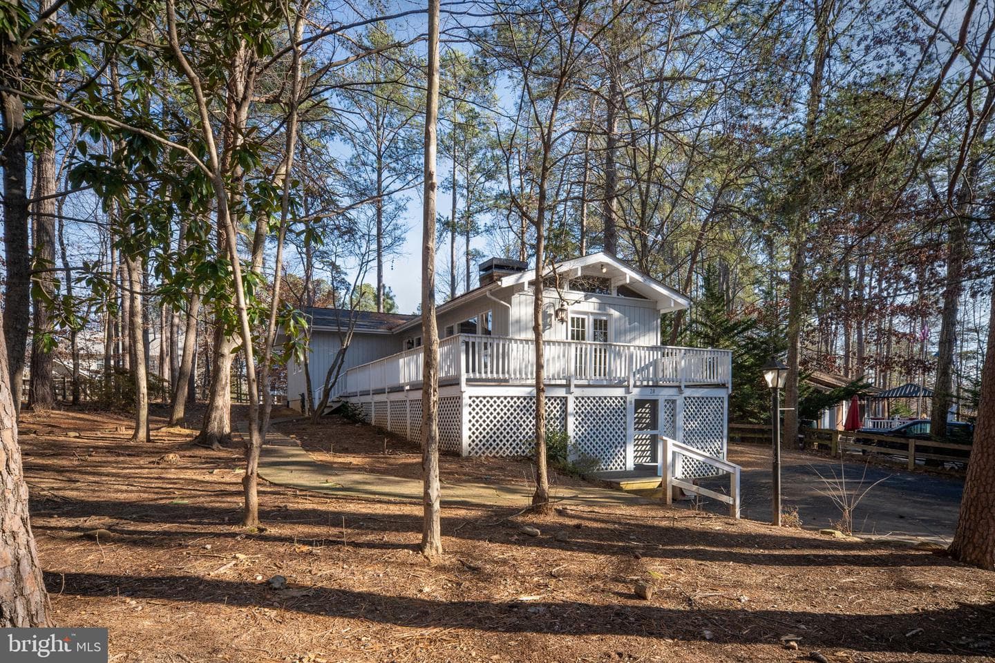28 Tanglewood Rd photo 3