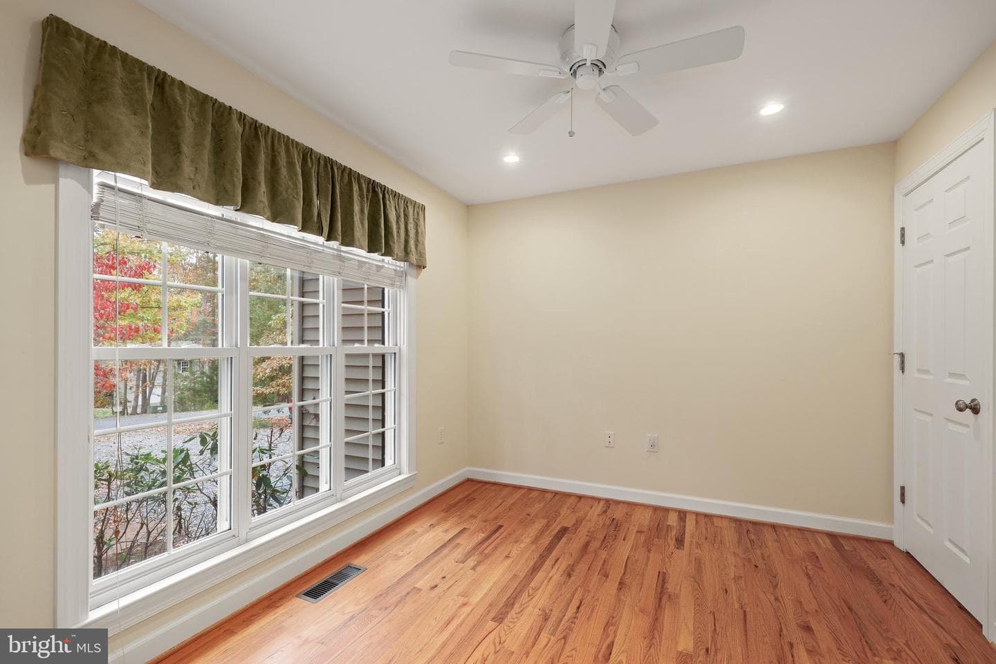 4 Highland Road photo 19