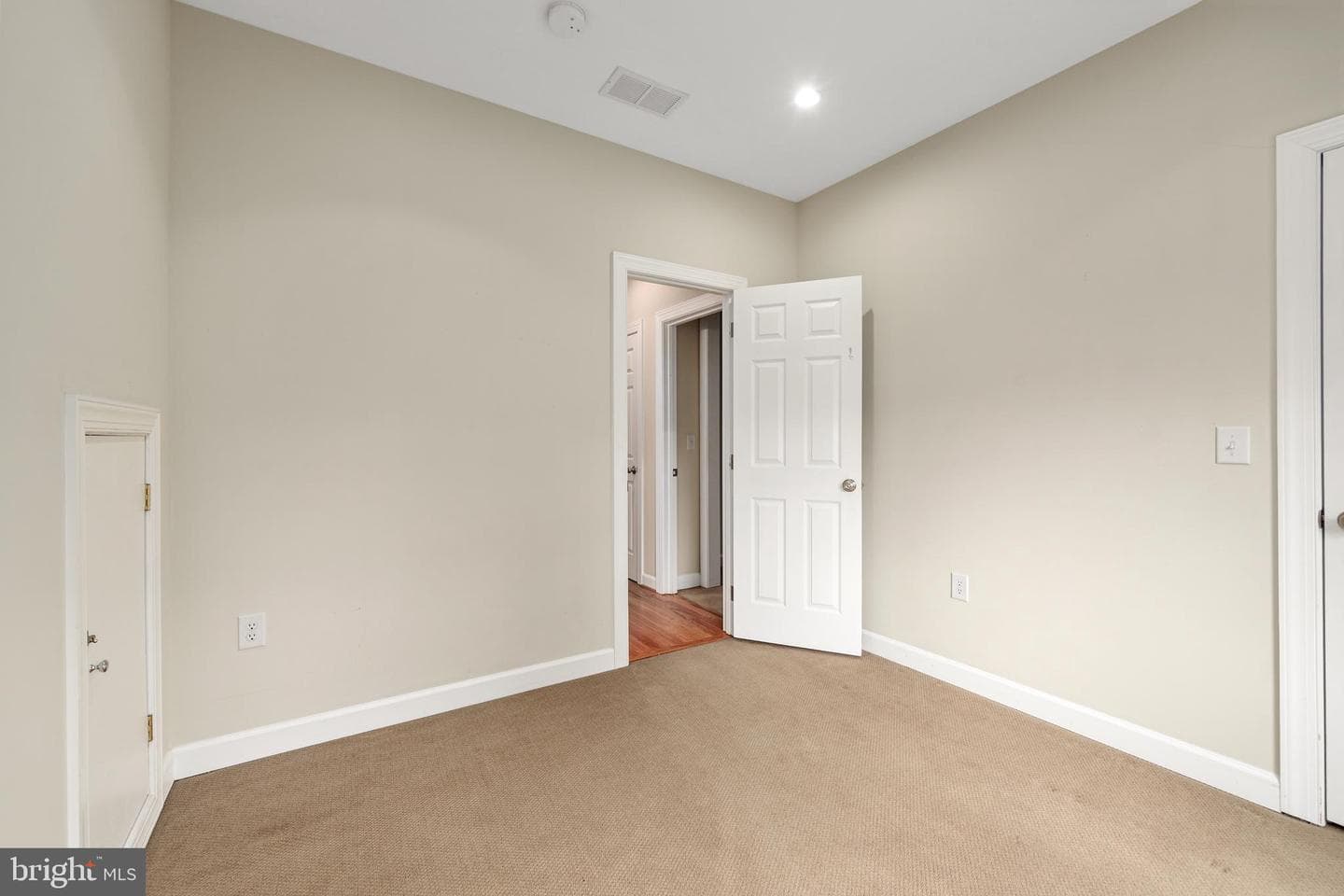 4 Highland Road photo 27