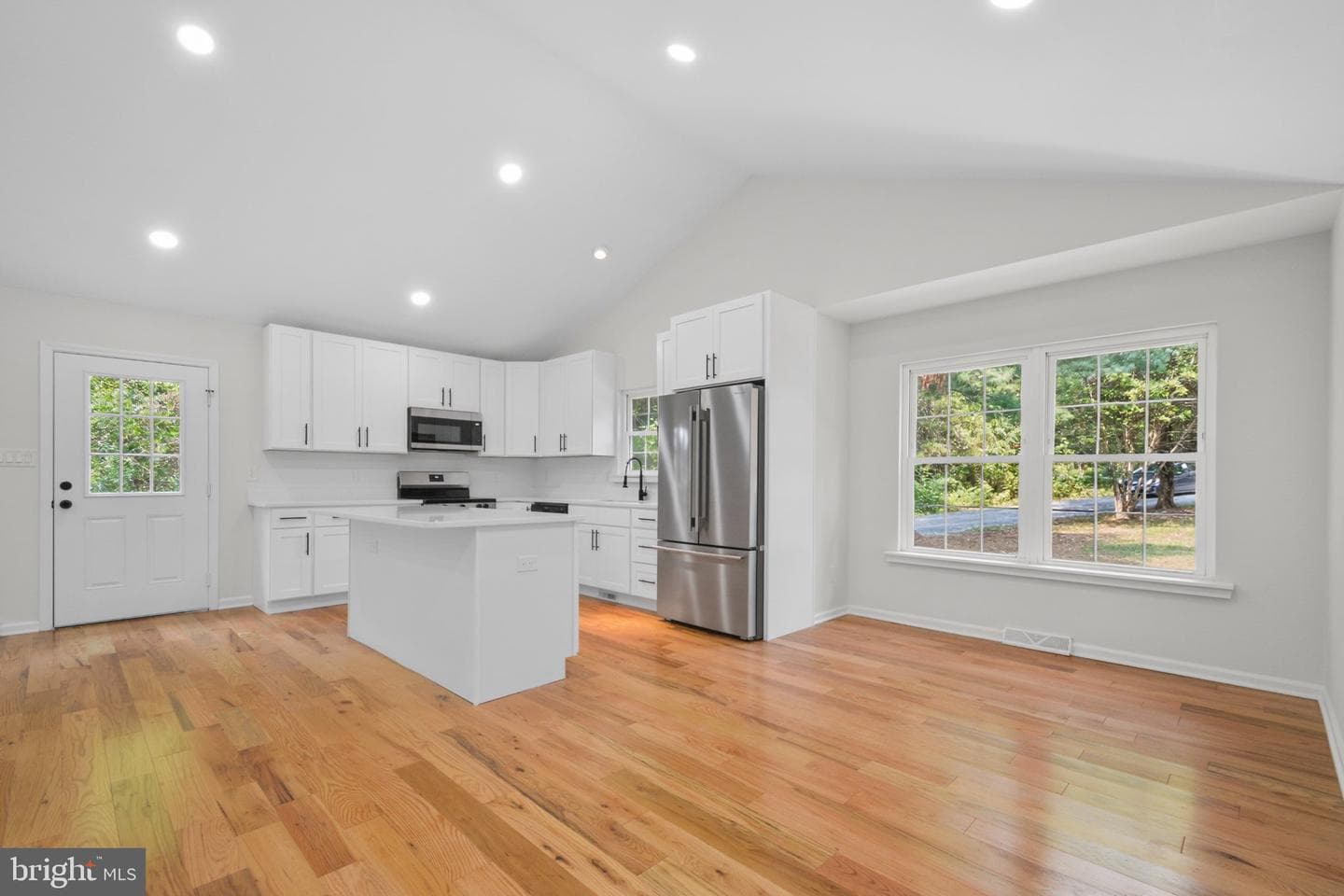742 Albevanna Spring Road photo 10