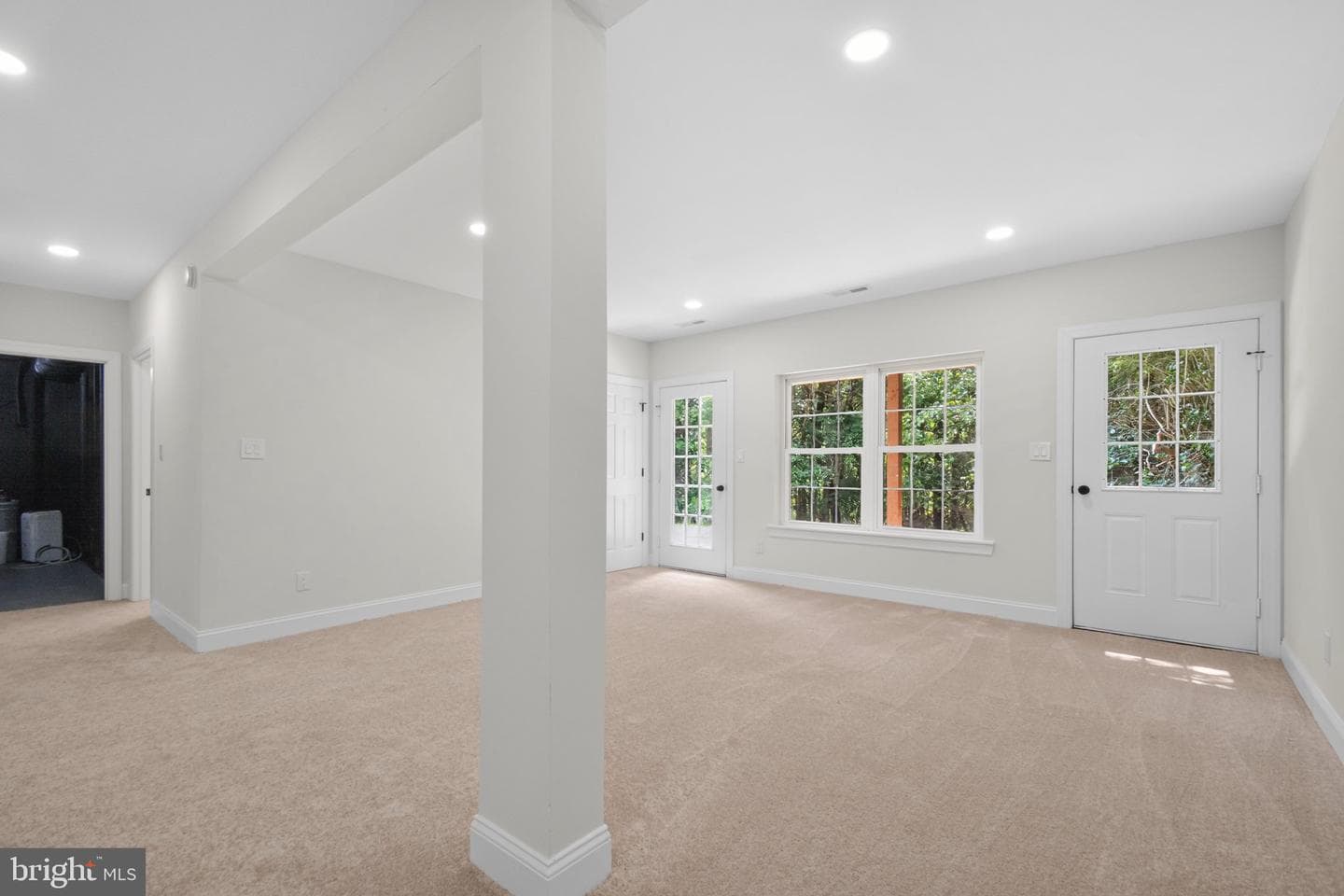 742 Albevanna Spring Road photo 23