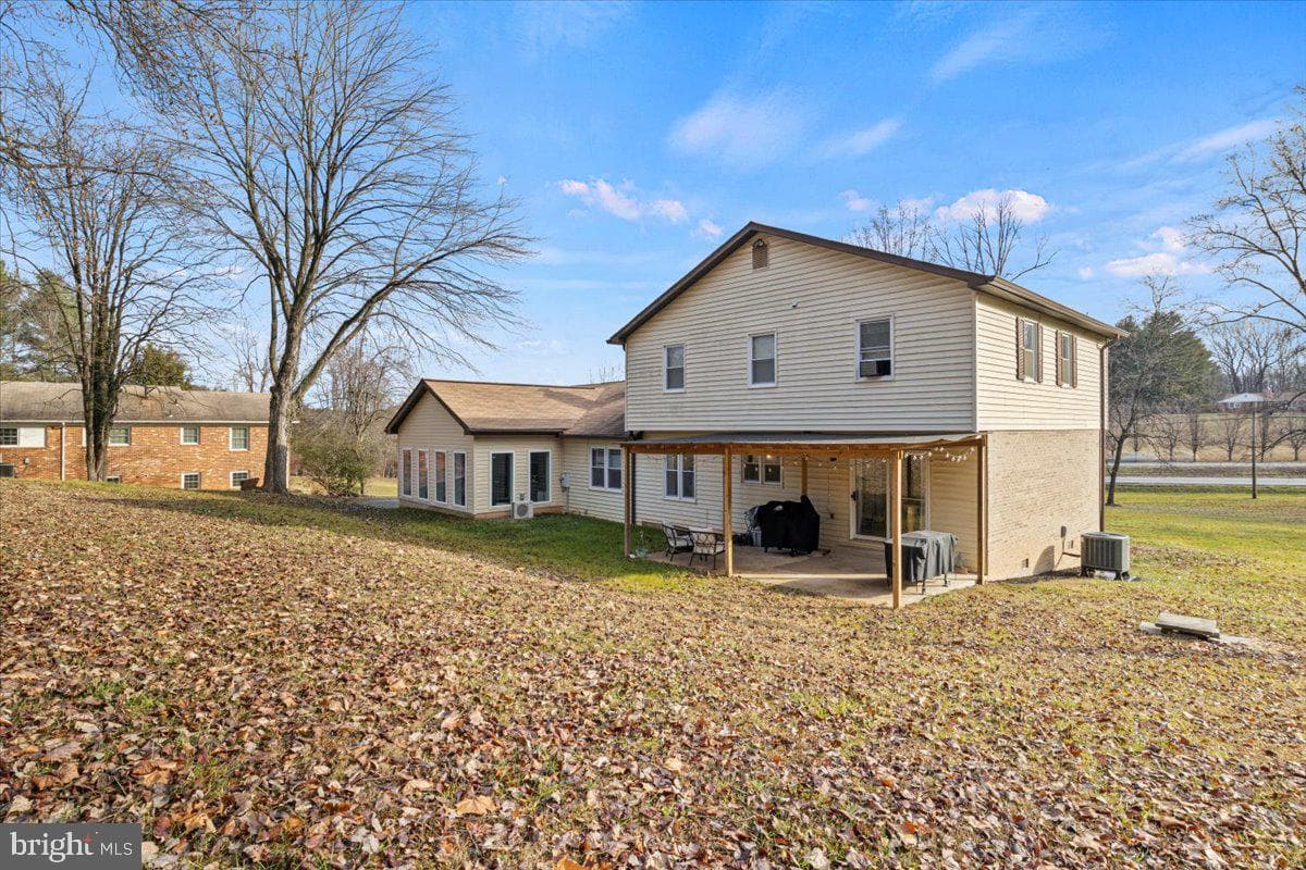 9150 James Madison Highway photo 34