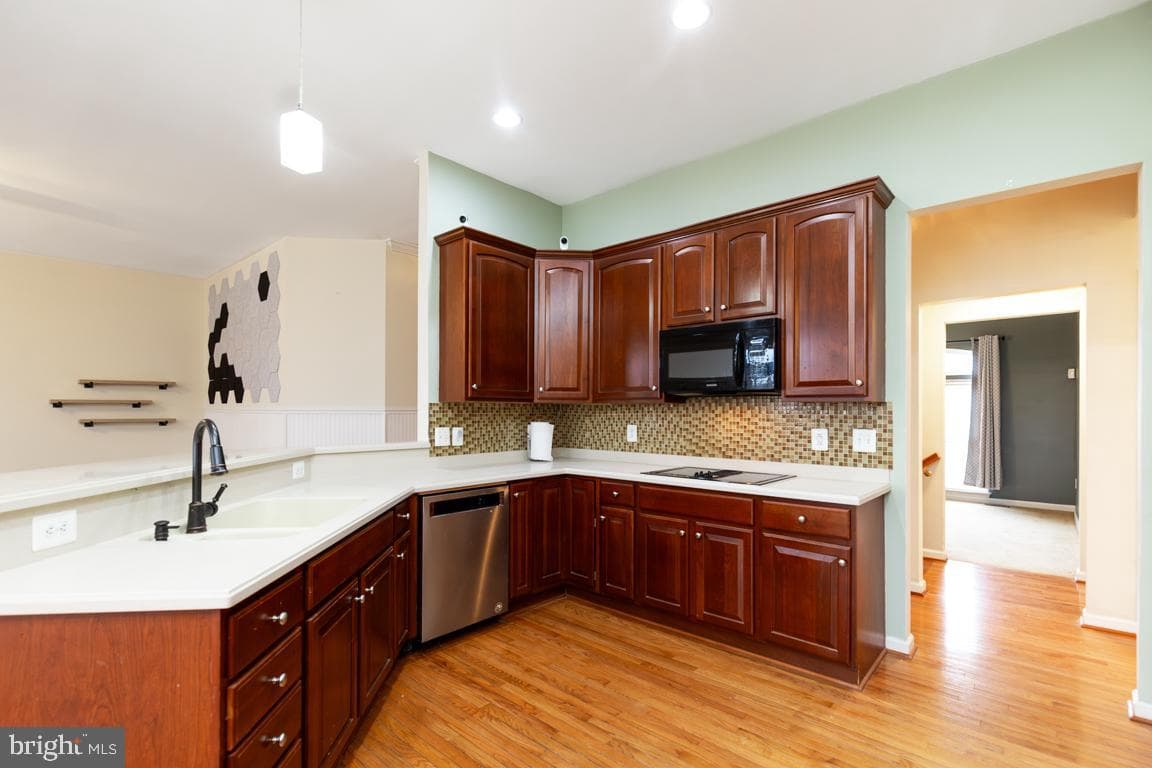 193 Pinnacle Court photo 6
