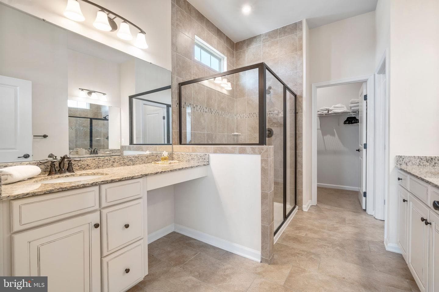 7609 Hancock Street photo 21