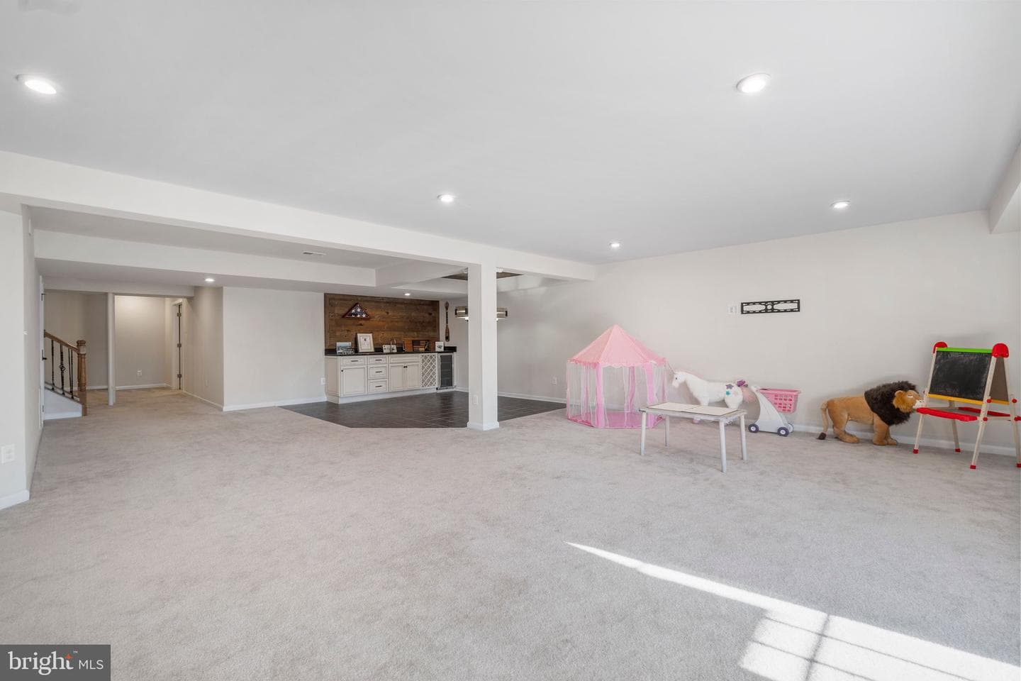 7609 Hancock Street photo 35