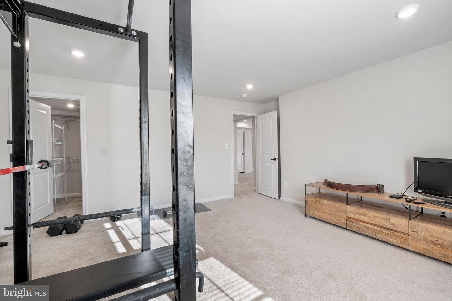 7609 Hancock Street photo 40