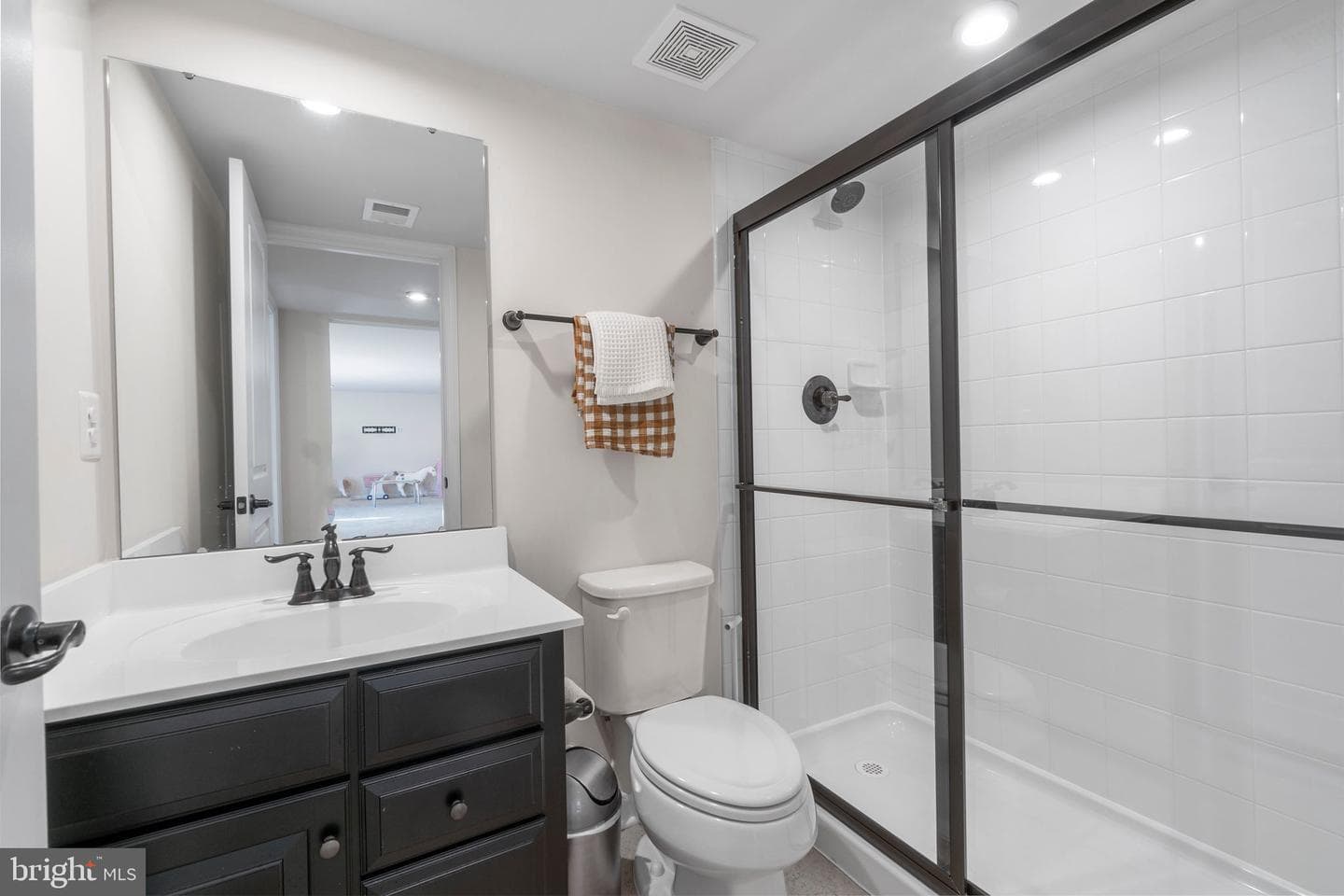 7609 Hancock Street photo 41
