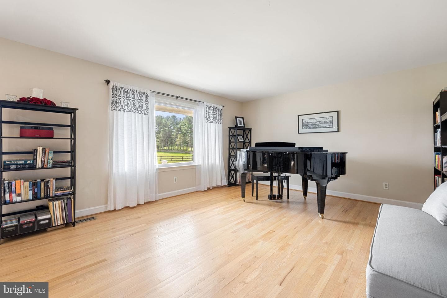 8839 Grasslands Court photo 21