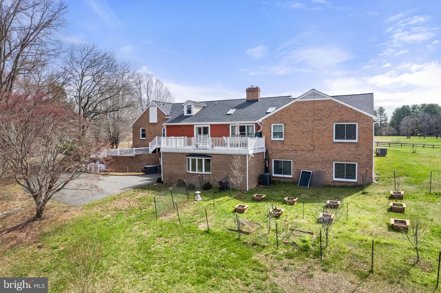 8839 Grasslands Court photo 22