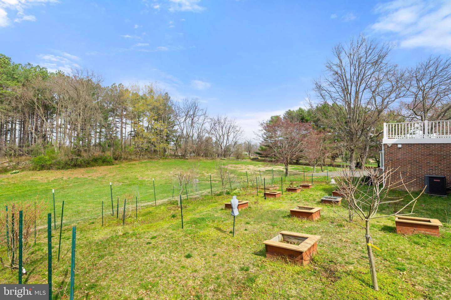 8839 Grasslands Court photo 42