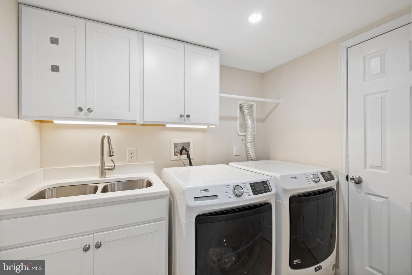 8839 Grasslands Court photo 83