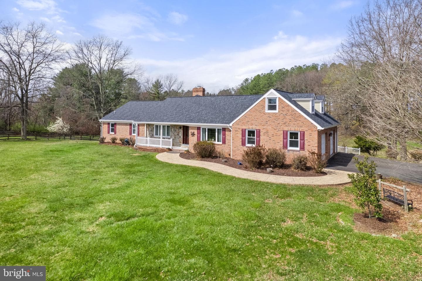 8839 Grasslands Court photo 9
