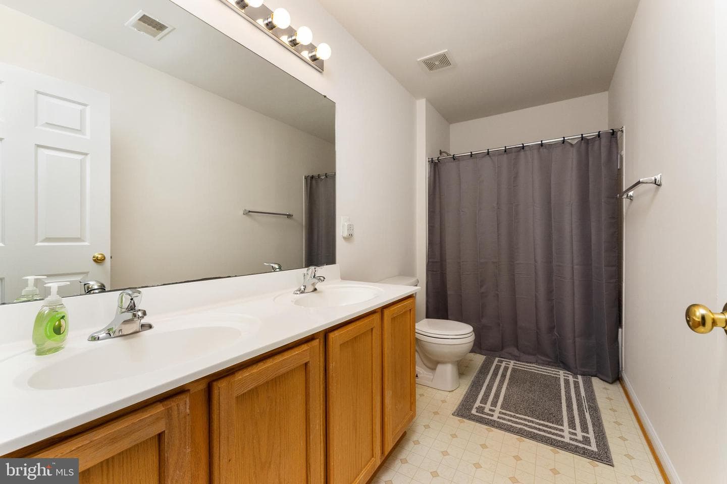 319 Preston Drive photo 16