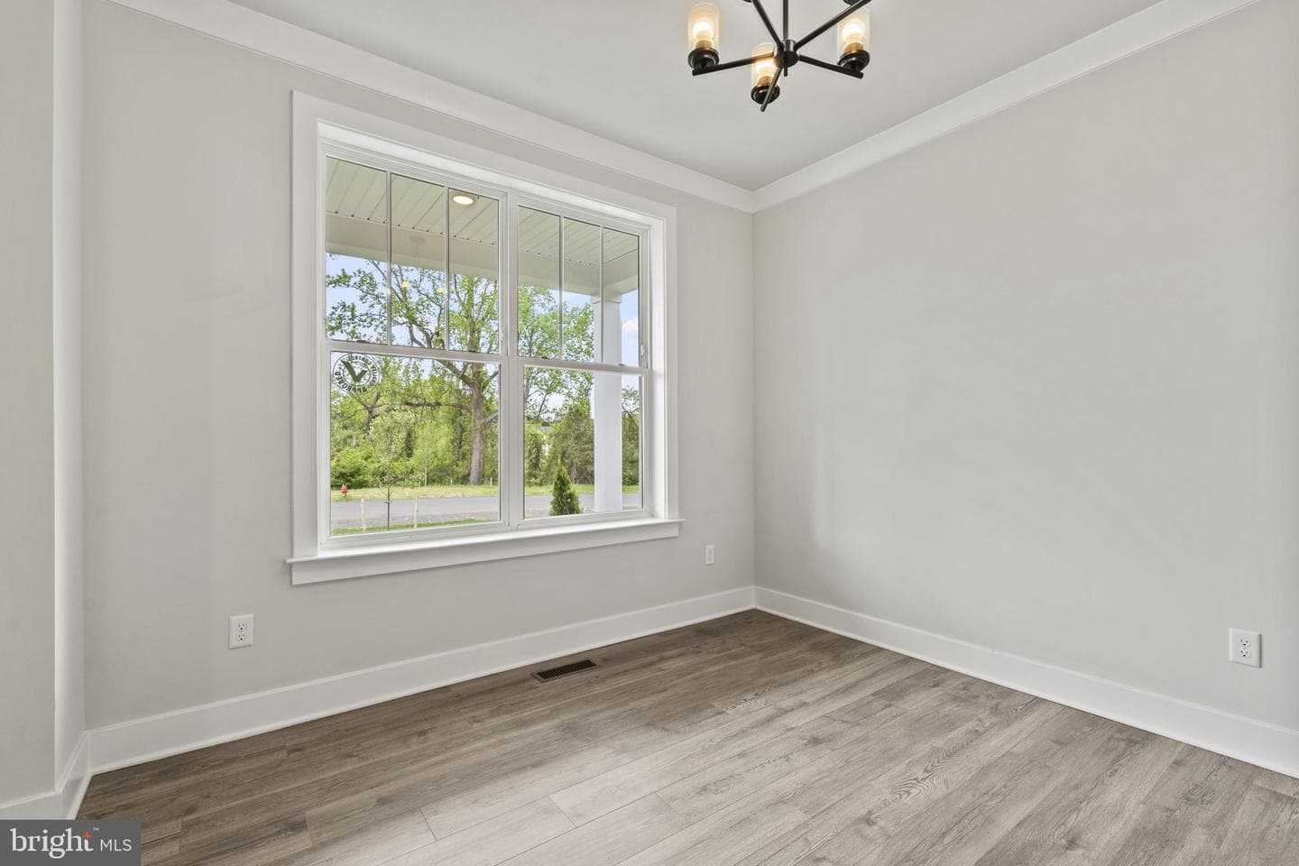 3450 Wooded Run Drive photo 3