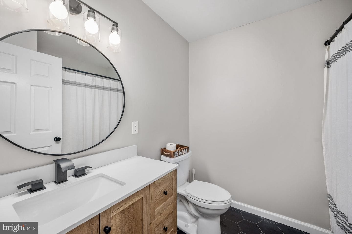 9537 Elihu Hill Road photo 25
