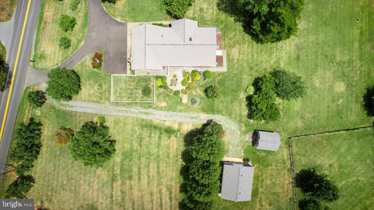 1565 Courthouse Road photo 29