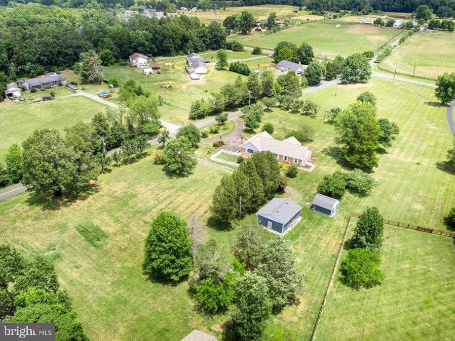 1565 Courthouse Road photo 32