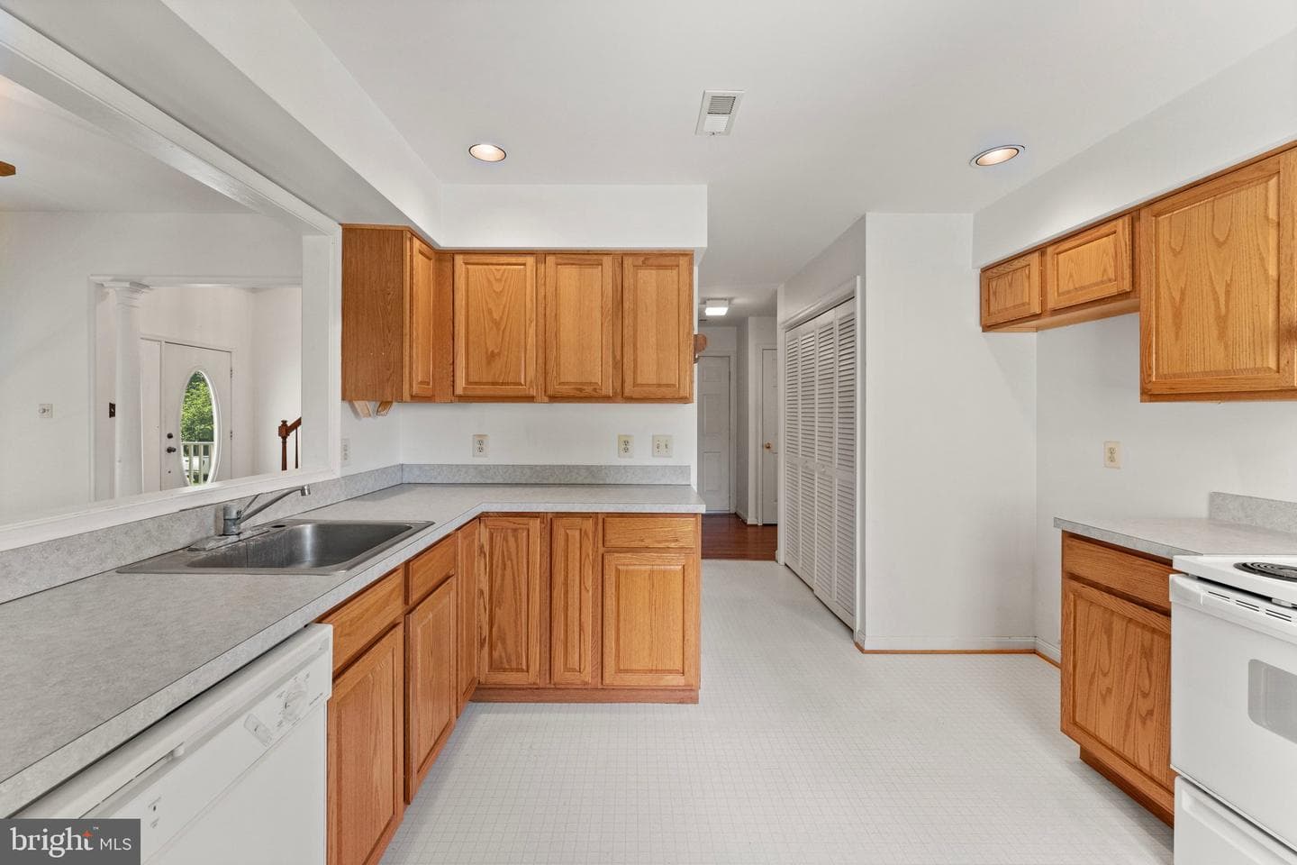 8456 Emerald Lane photo 16
