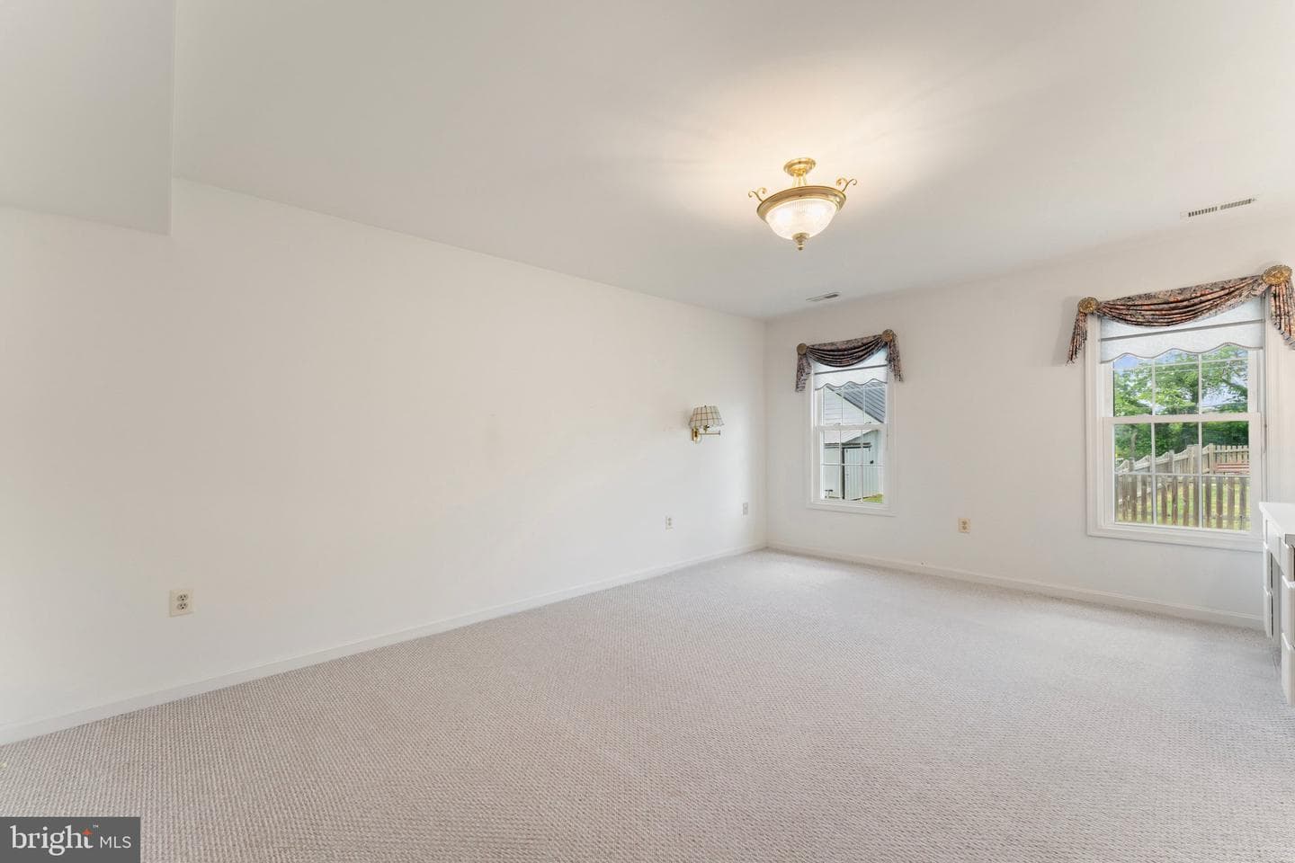 8456 Emerald Lane photo 23