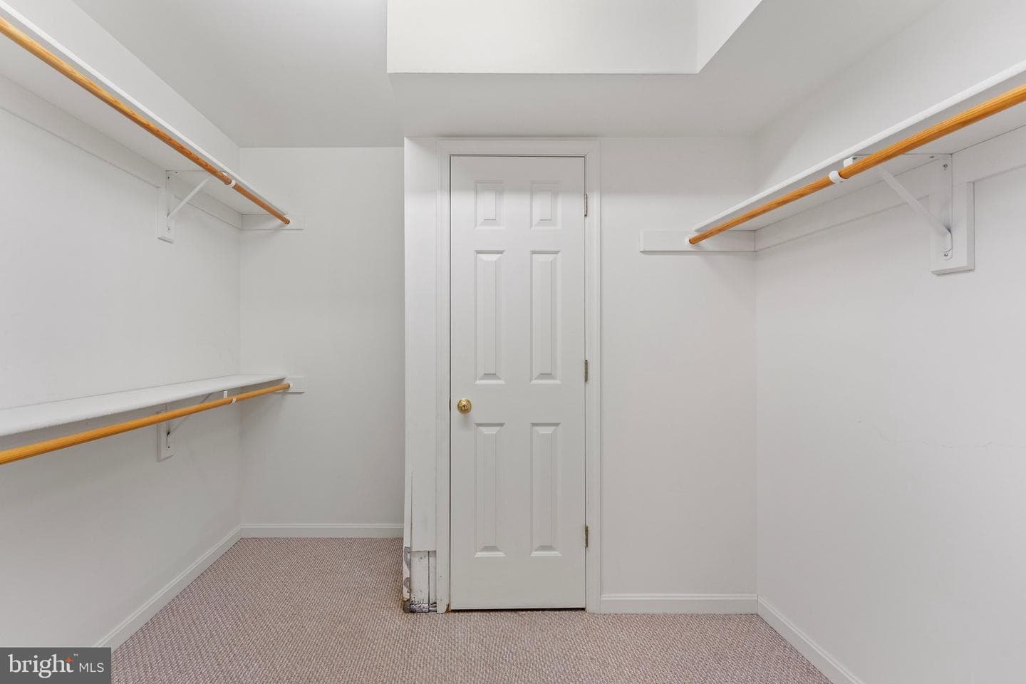 8456 Emerald Lane photo 27