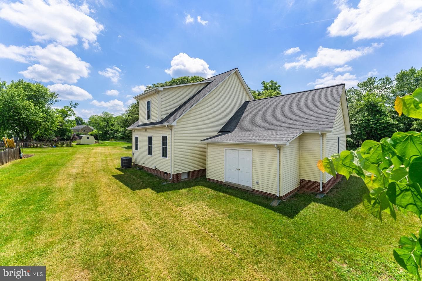 8456 Emerald Lane photo 5