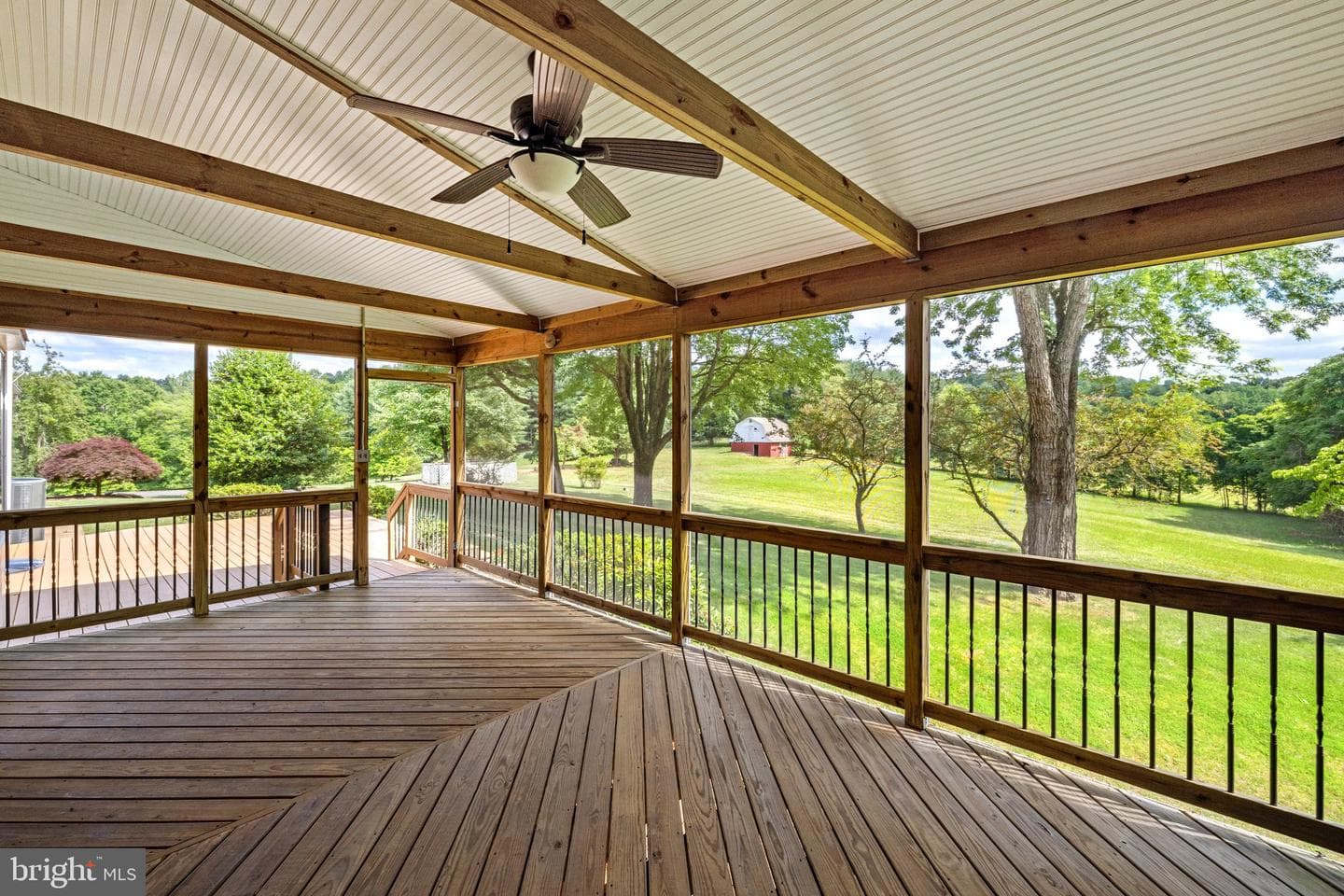 5323 Colt Drive photo 31