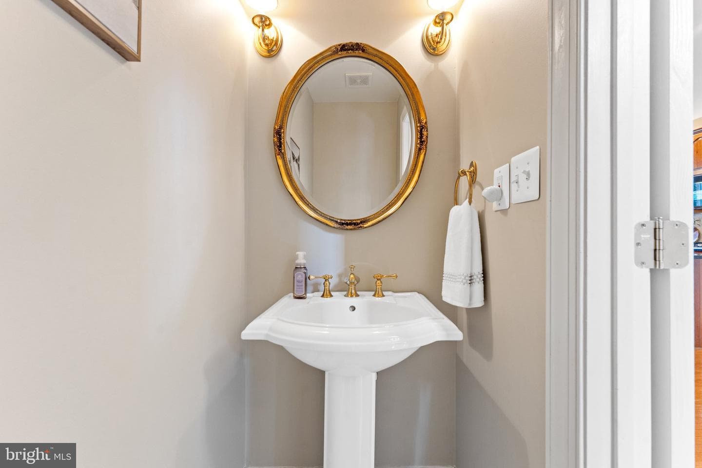 7978 Wellington Drive photo 39