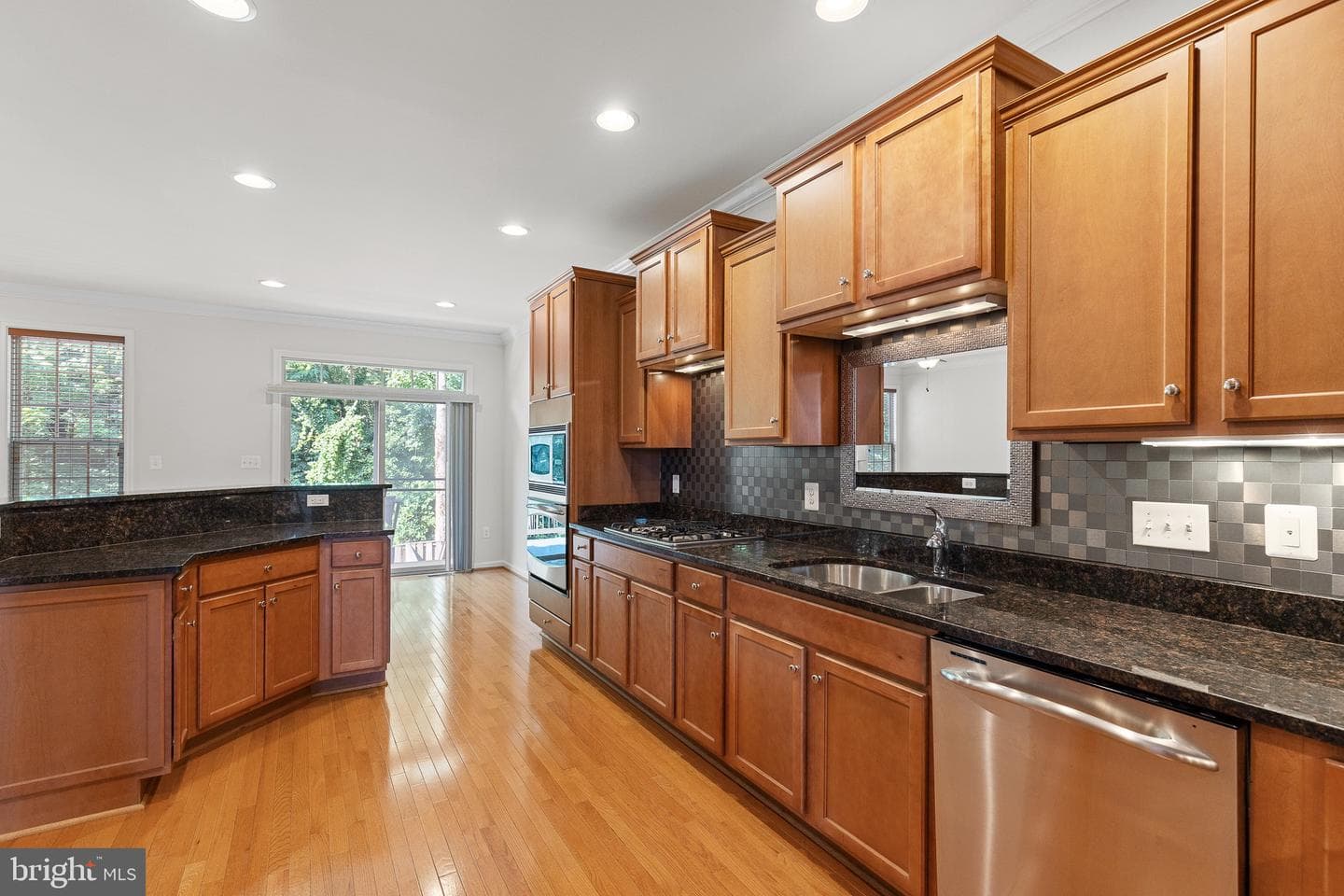 154 Cambridge Way photo 17