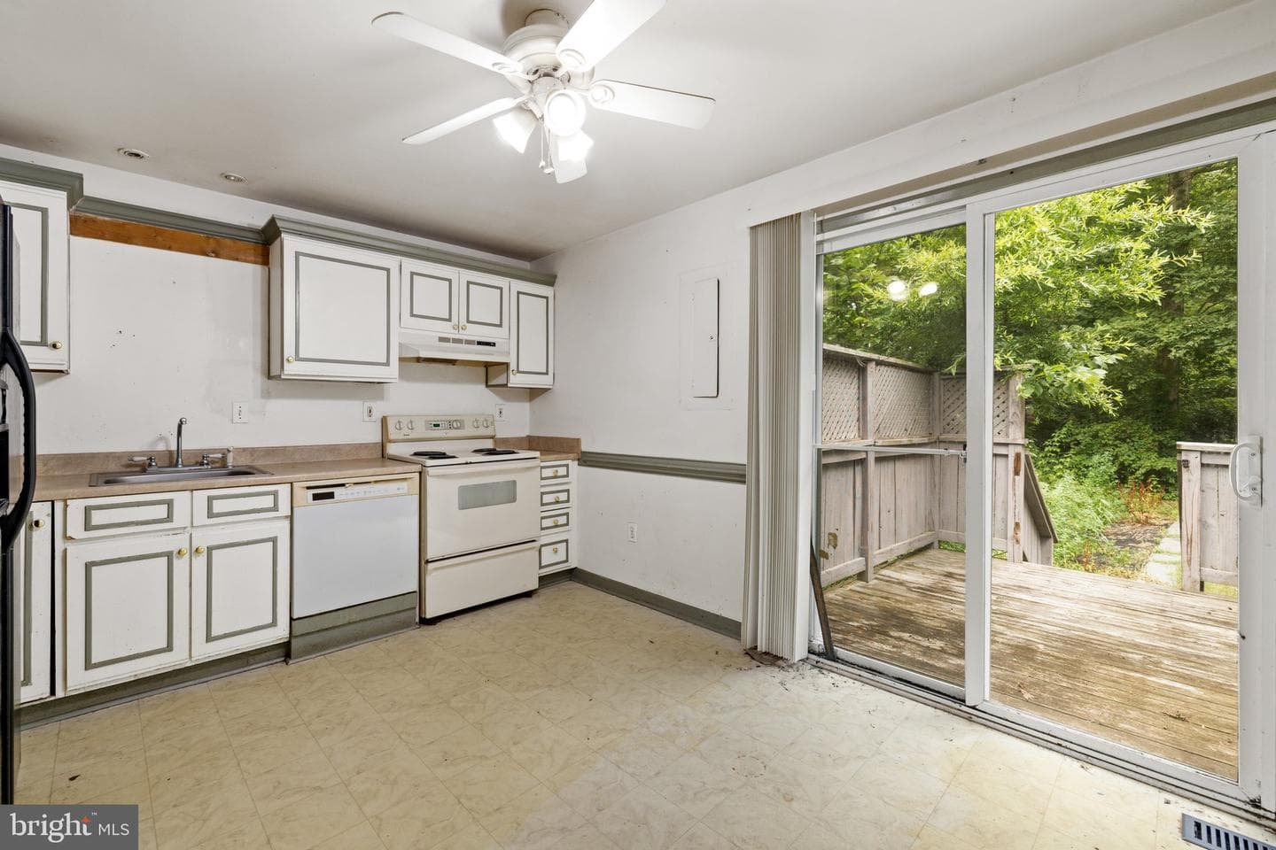 12281 Piney Lane photo 7