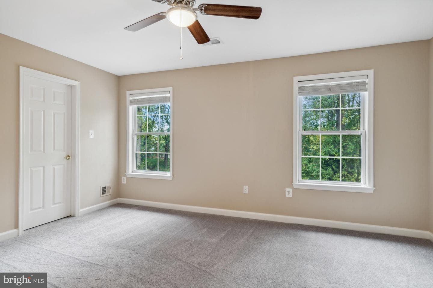 5479 Rosehaven Court photo 36