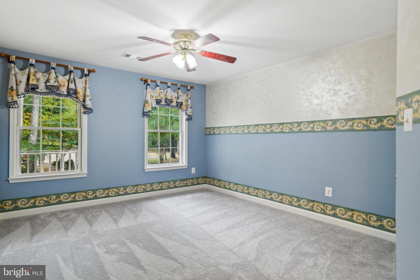 5479 Rosehaven Court photo 37