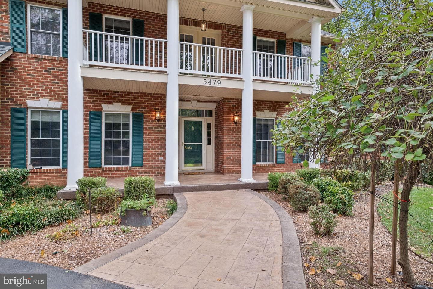 5479 Rosehaven Court photo 4