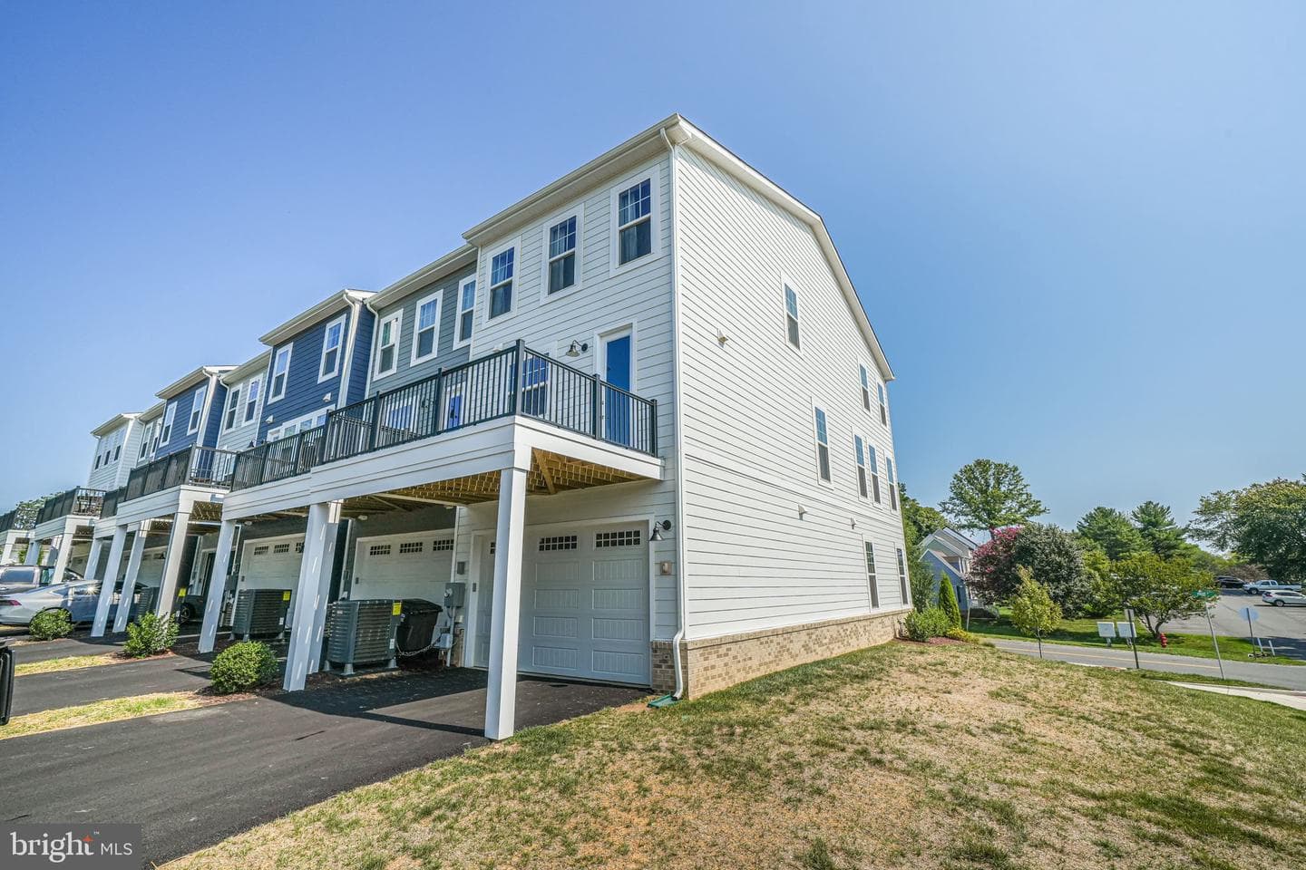 4258 Frost Street photo 24