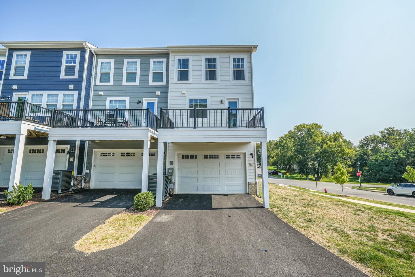 4258 Frost Street photo 25